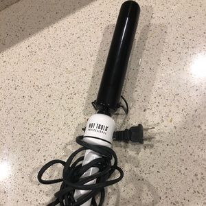 Hot tools curling wand.